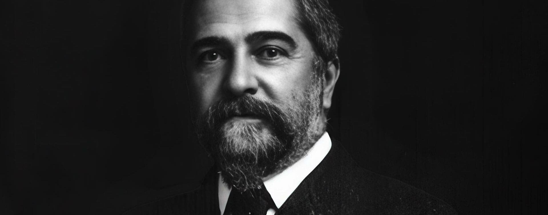 A reinterpreted portrait of Louis Comfort Tiffany (c. 1908), upscaled and relit by MUG5. Original photo from Wikimedia Commons.